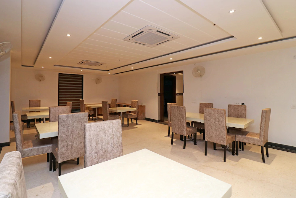 Grd Suites By OYO Rooms