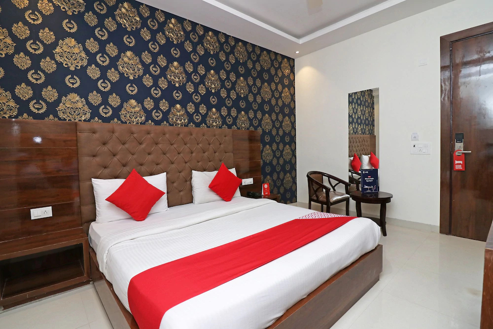 Grd Suites By OYO Rooms