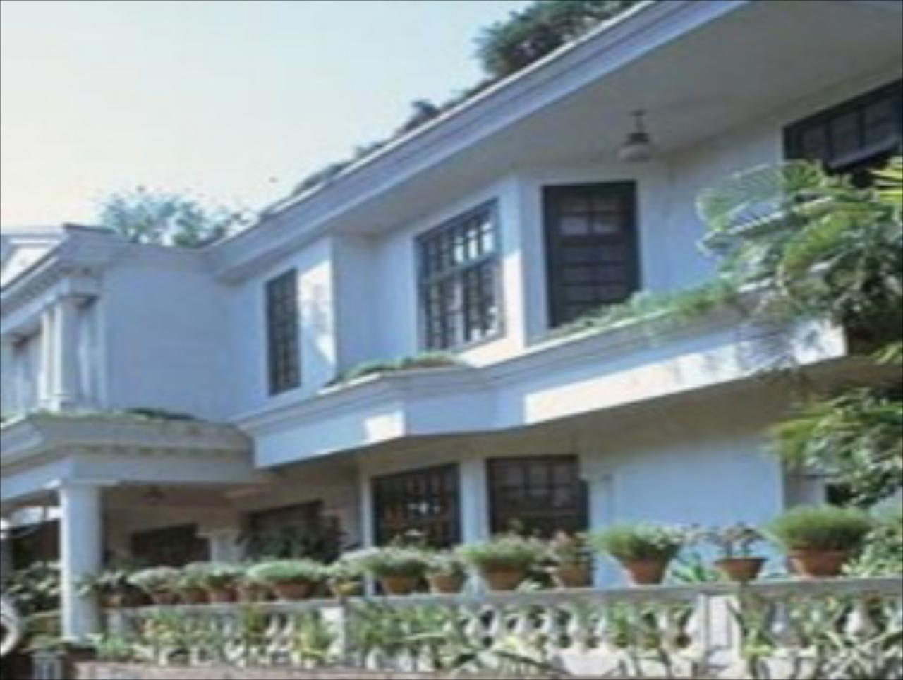 Heritage Inn