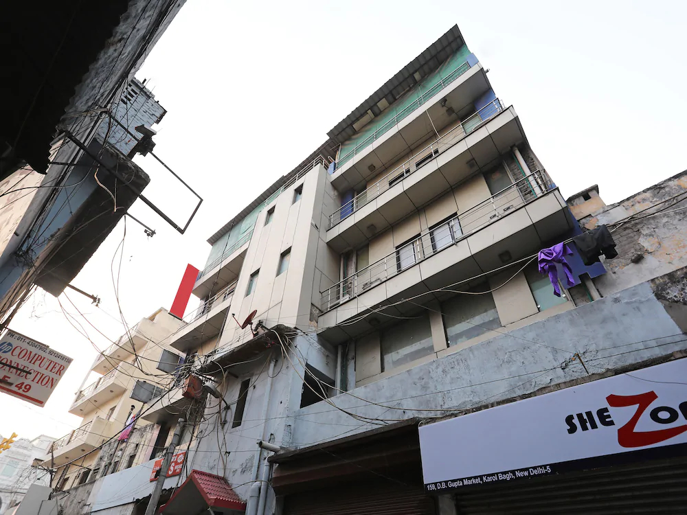 Hotel3BS Houses Dx by OYO Rooms