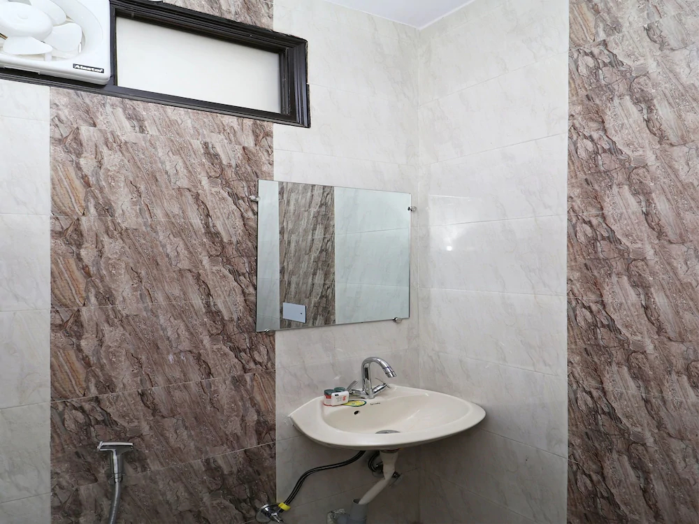 Hotel Aerosky Residency By OYO Rooms