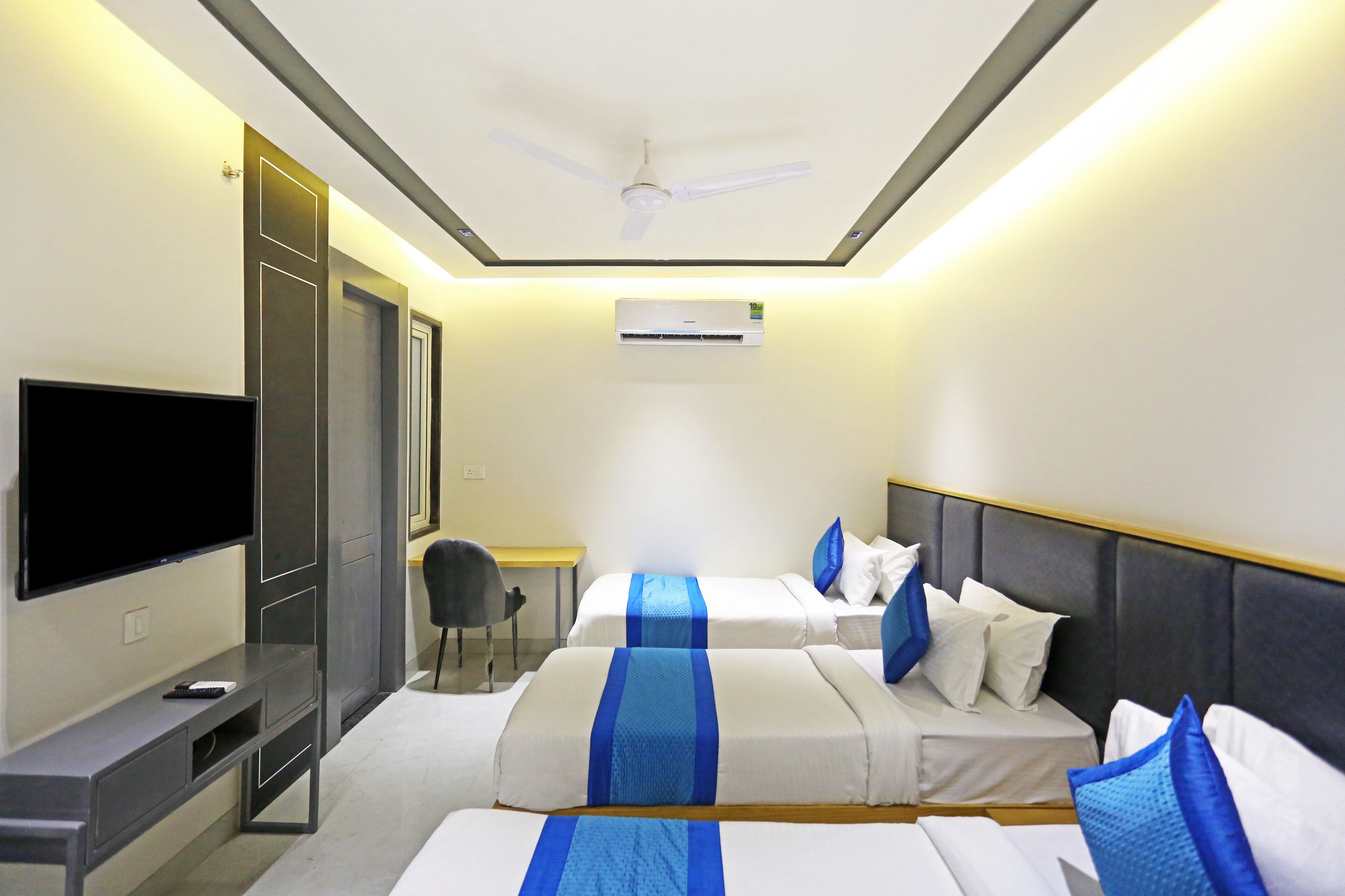 Hotel Applewood Delhi Airport