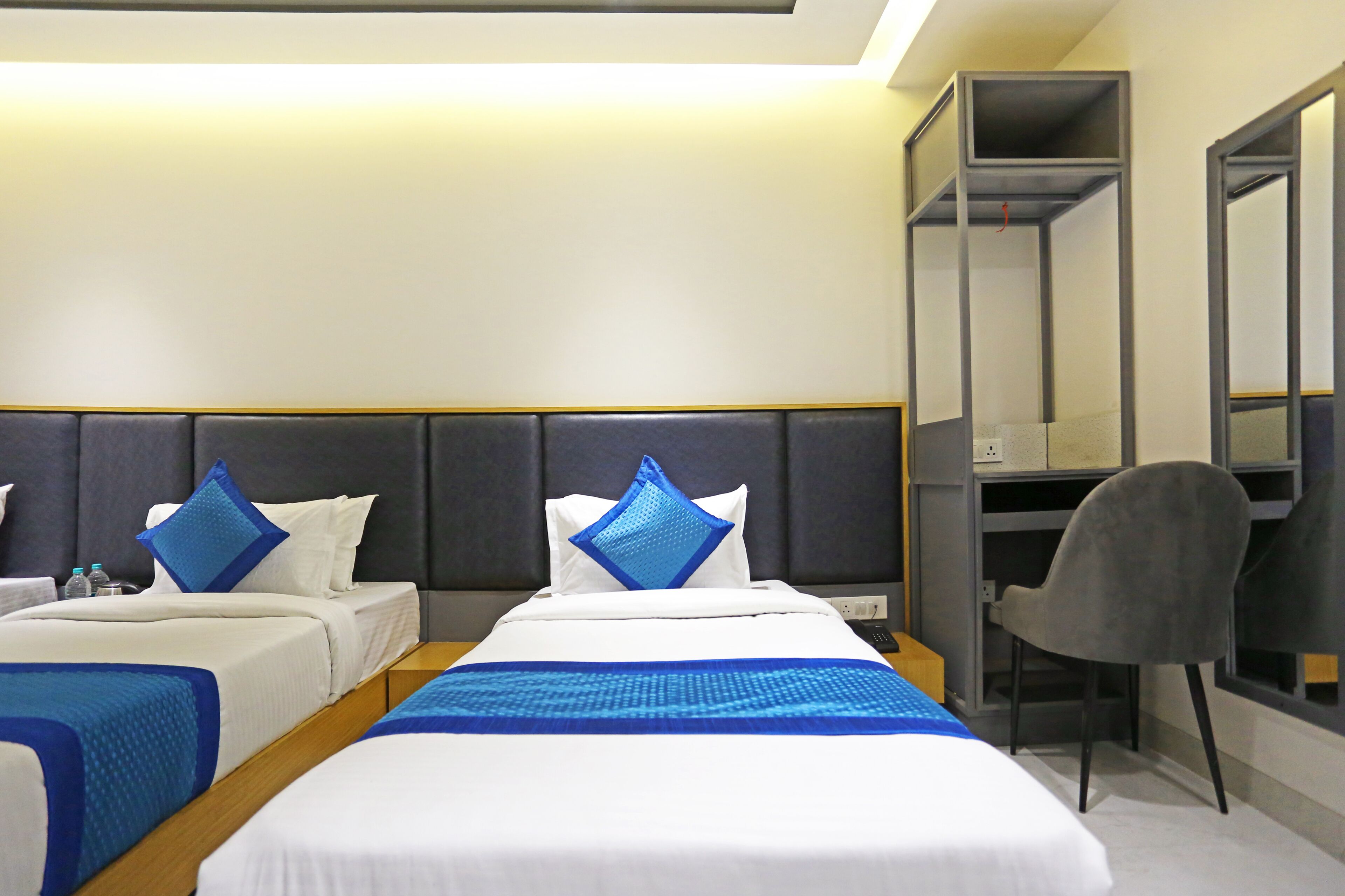 Hotel Applewood Delhi Airport