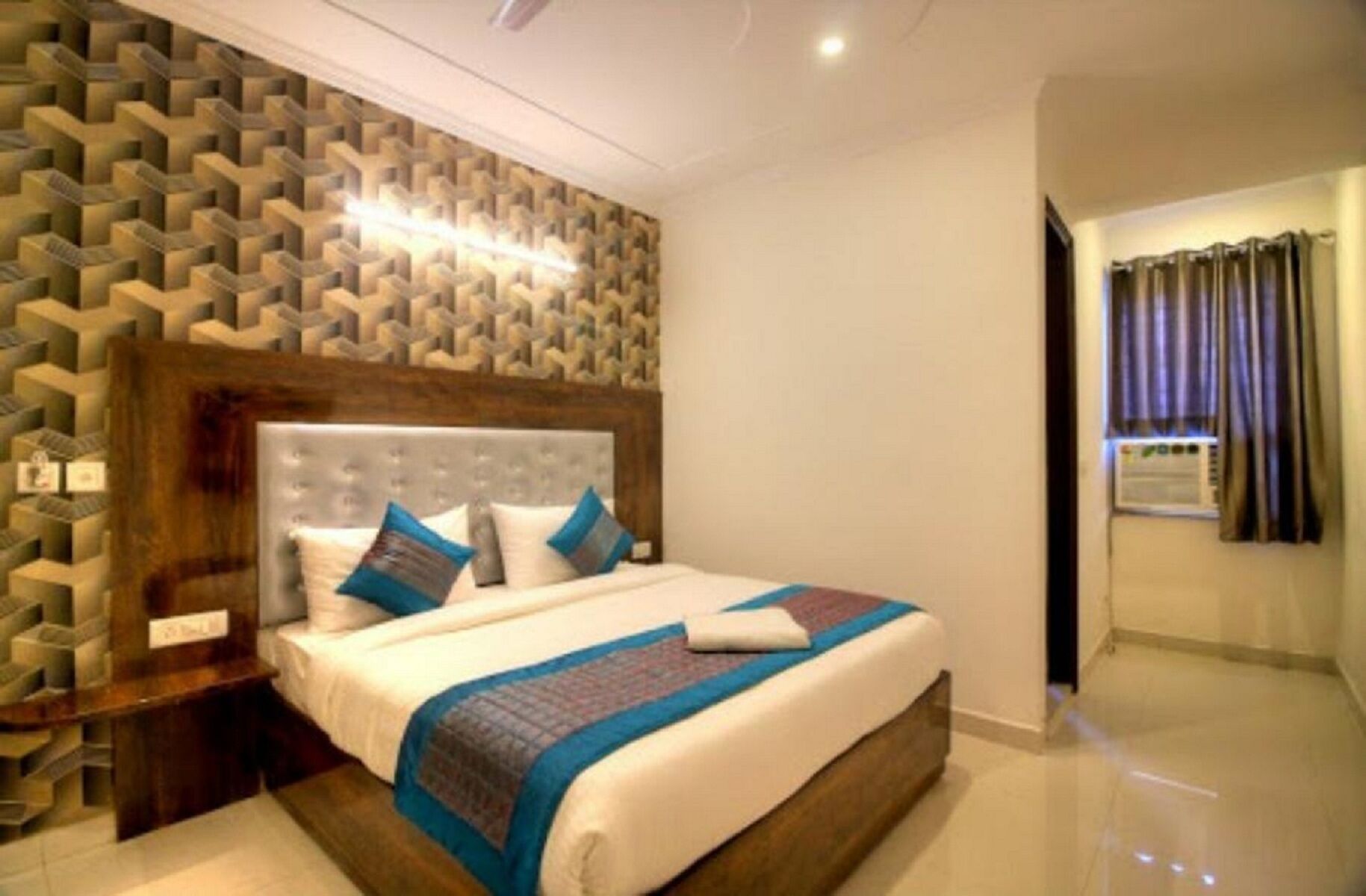 Hotel Ark Avalon- Near Delhi Airport