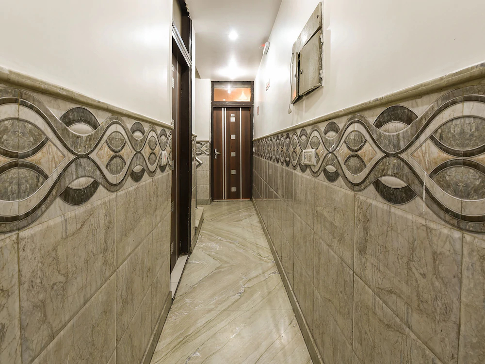 Hotel Ashirwad DX by OYO Rooms