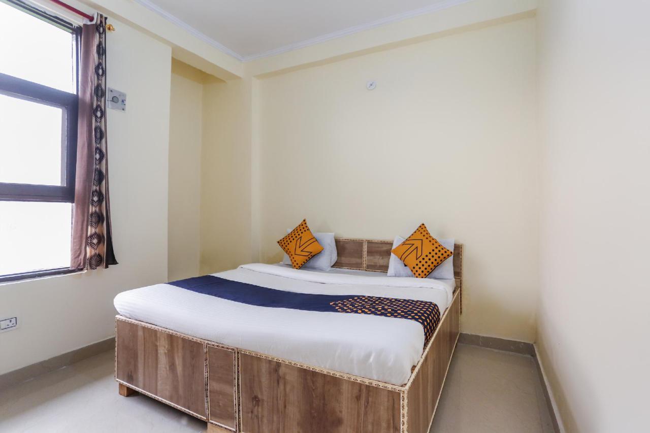 Hotel Blue Heart by OYO Rooms