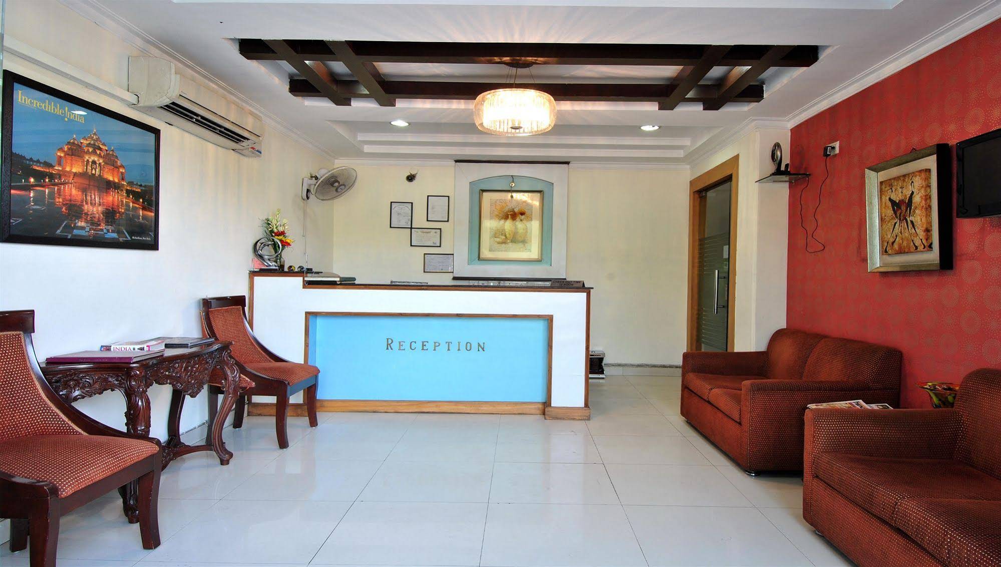 Hotel Cosy Palace