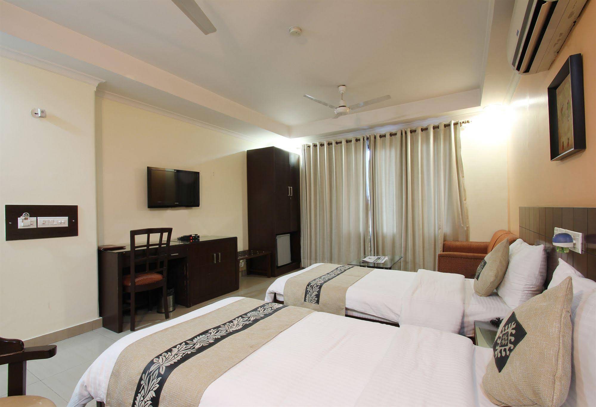Hotel Cosy Palace