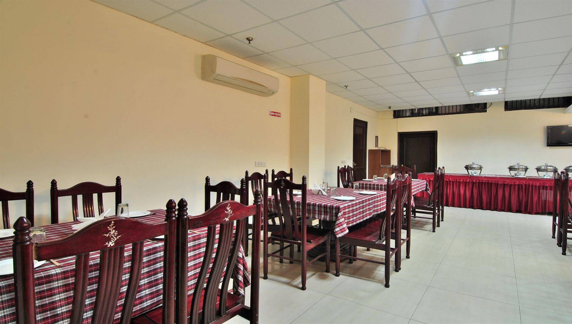 Hotel Cosy Palace