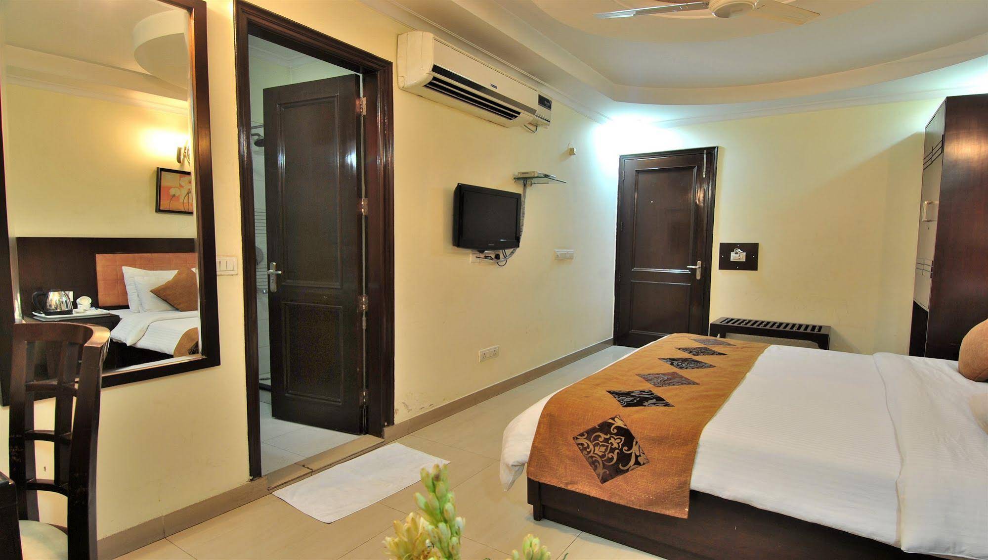 Hotel Cosy Palace