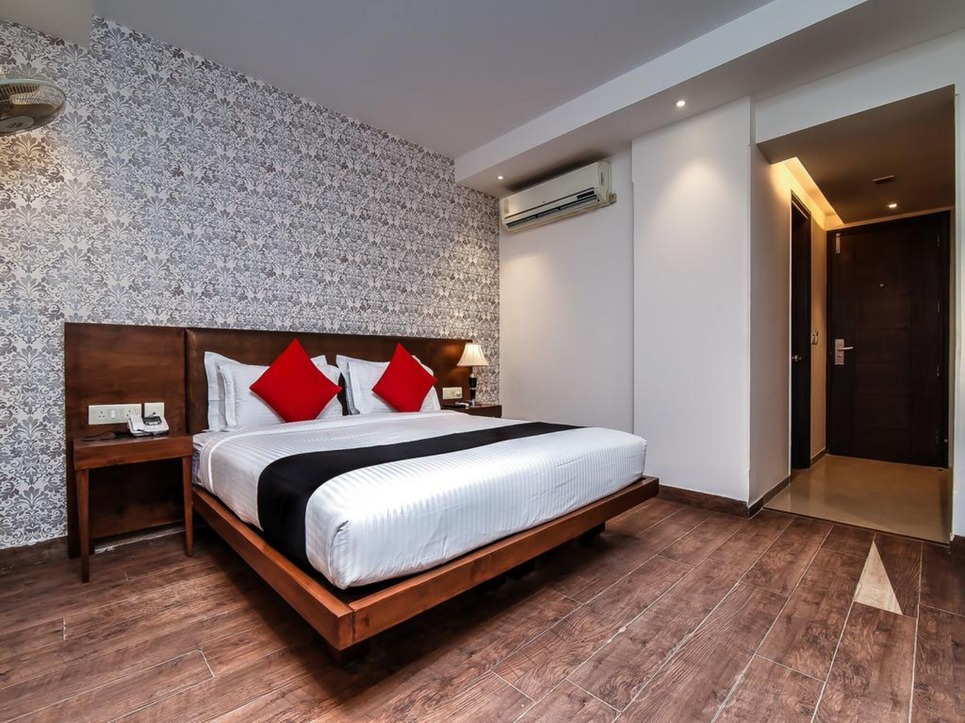 Hotel Crown Imperial