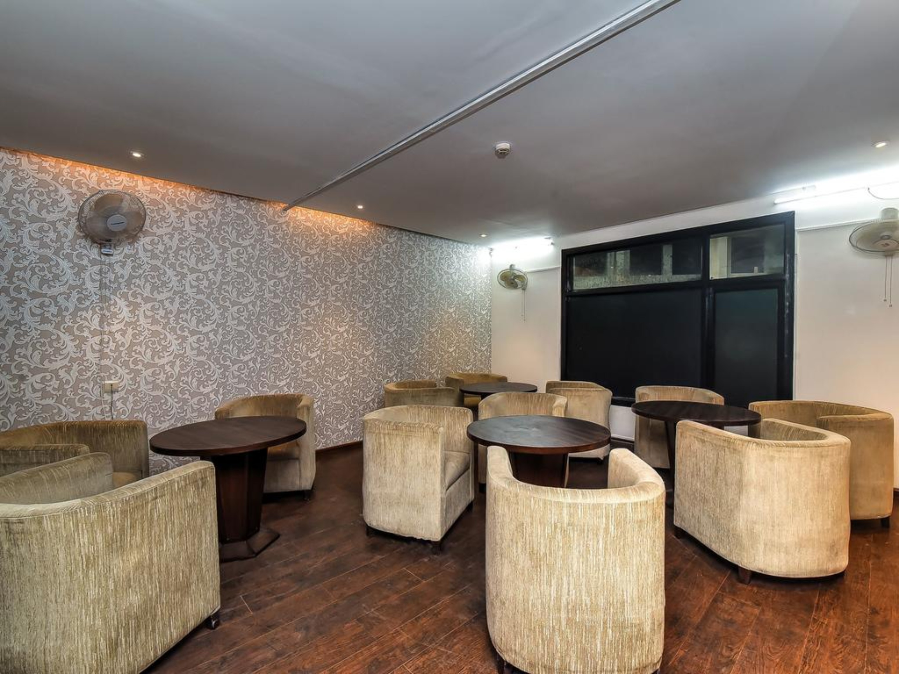 Hotel Crown Imperial