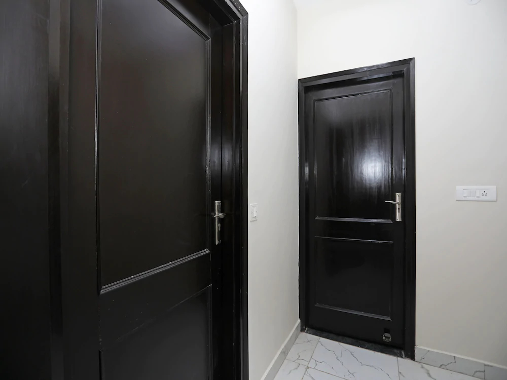 Hotel Diplomat Regency by OYO Rooms