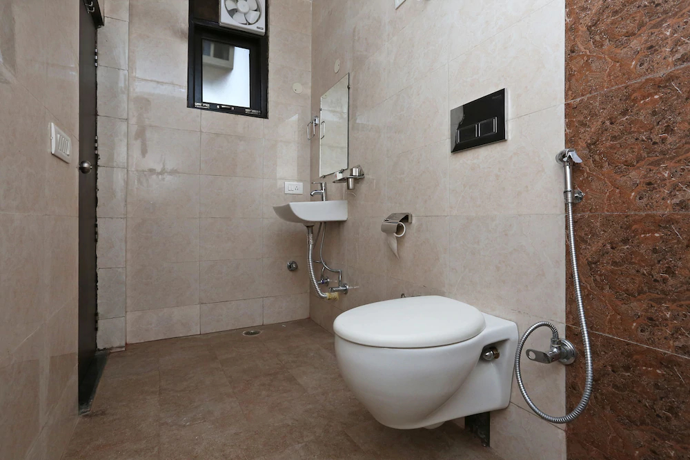 Hotel Diplomat Regency by OYO Rooms