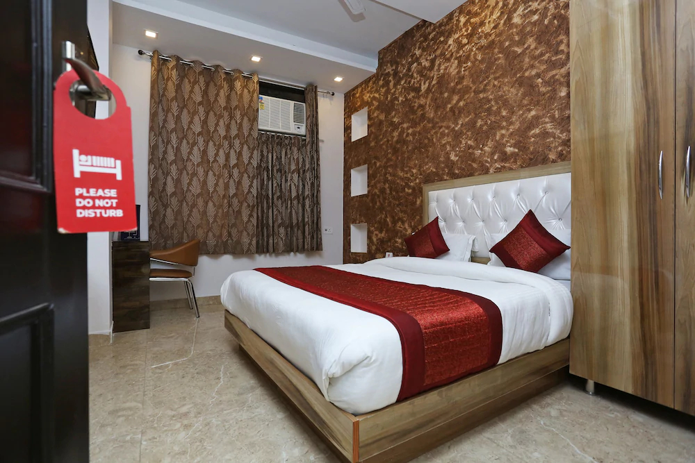 Hotel Diplomat Regency by OYO Rooms