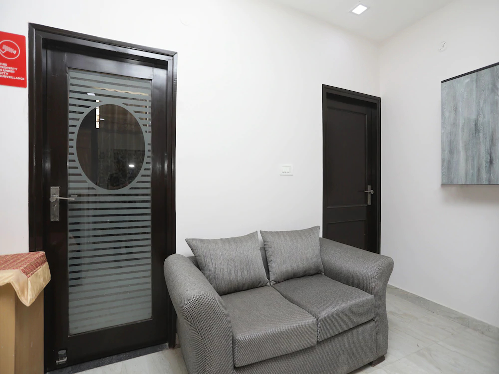 Hotel Diplomat Regency by OYO Rooms