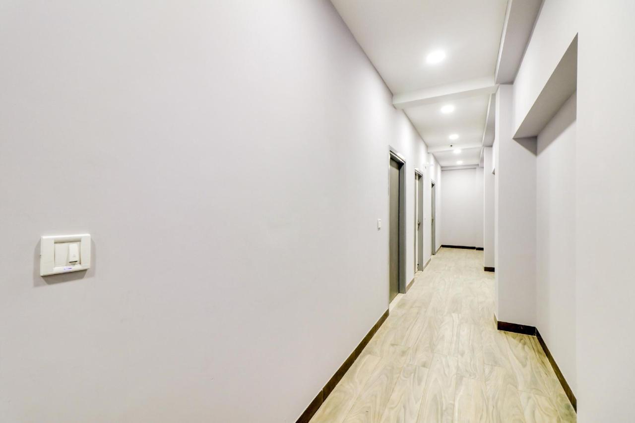Hotel Dream Palace by OYO Rooms