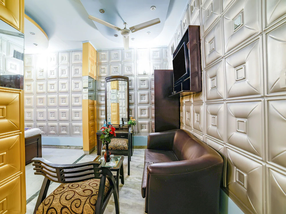 Hotel Flic Flac By OYO Rooms