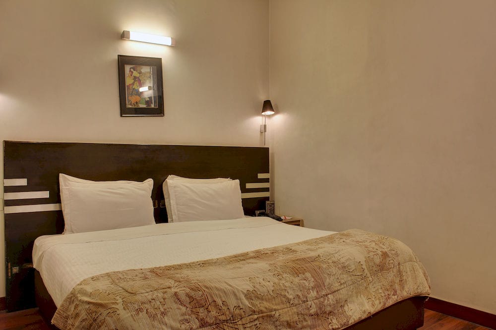 Hotel Golden Leaf by Oyo Rooms
