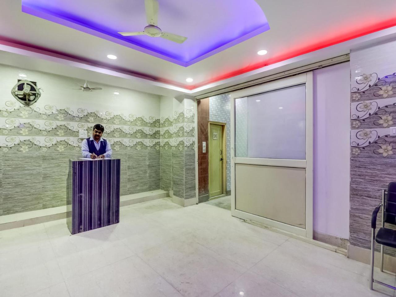 Hotel Grand Inn by OYO Rooms