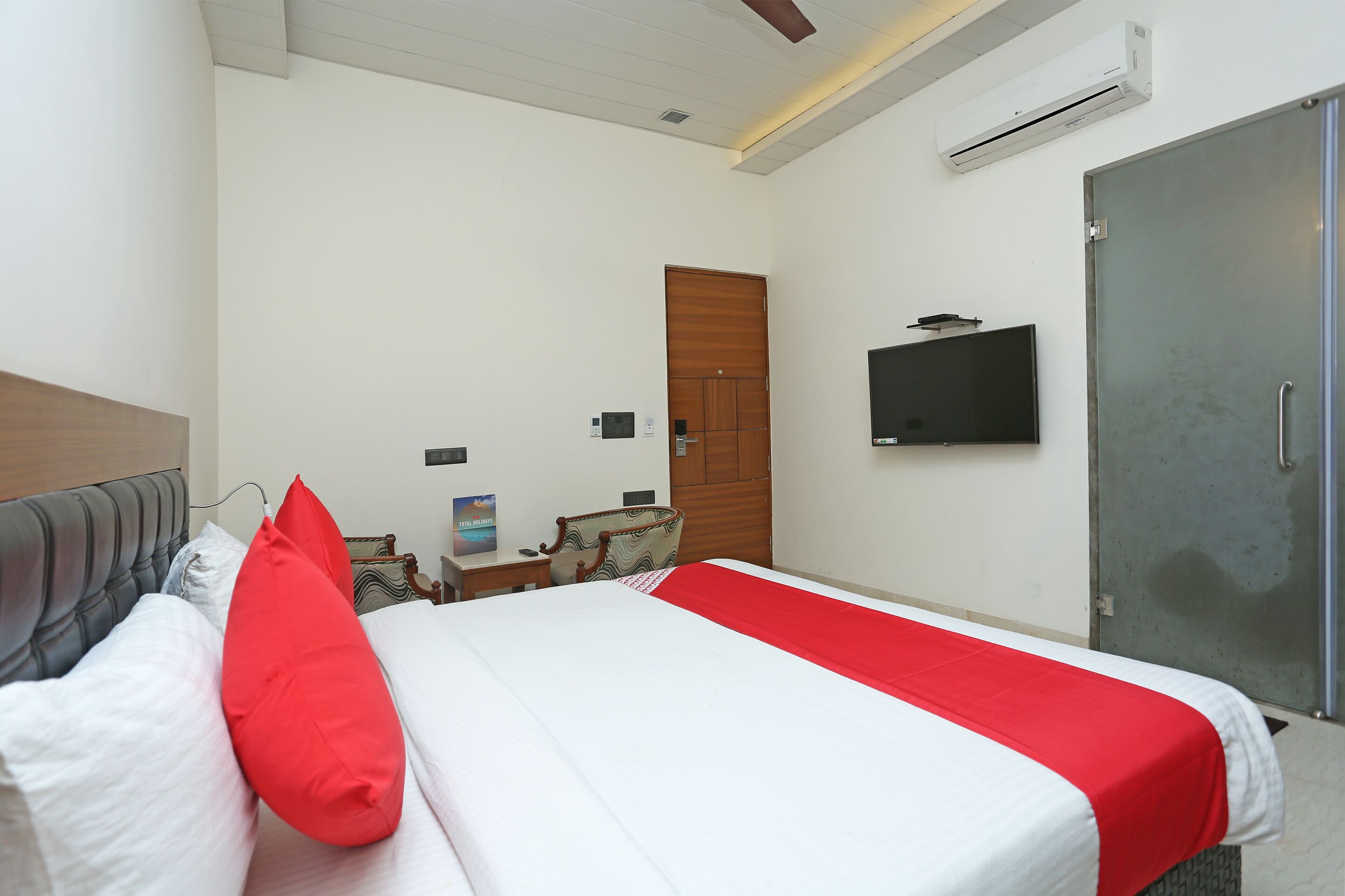 Hotel Green Castle by OYO Rooms
