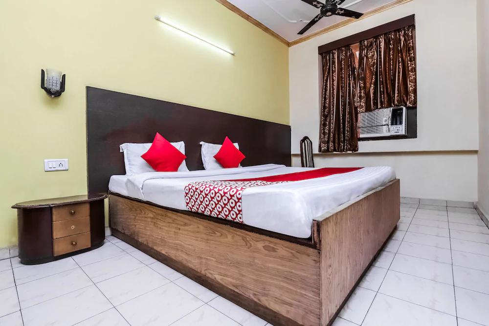 Hotel Kanishka Palace by OYO Rooms