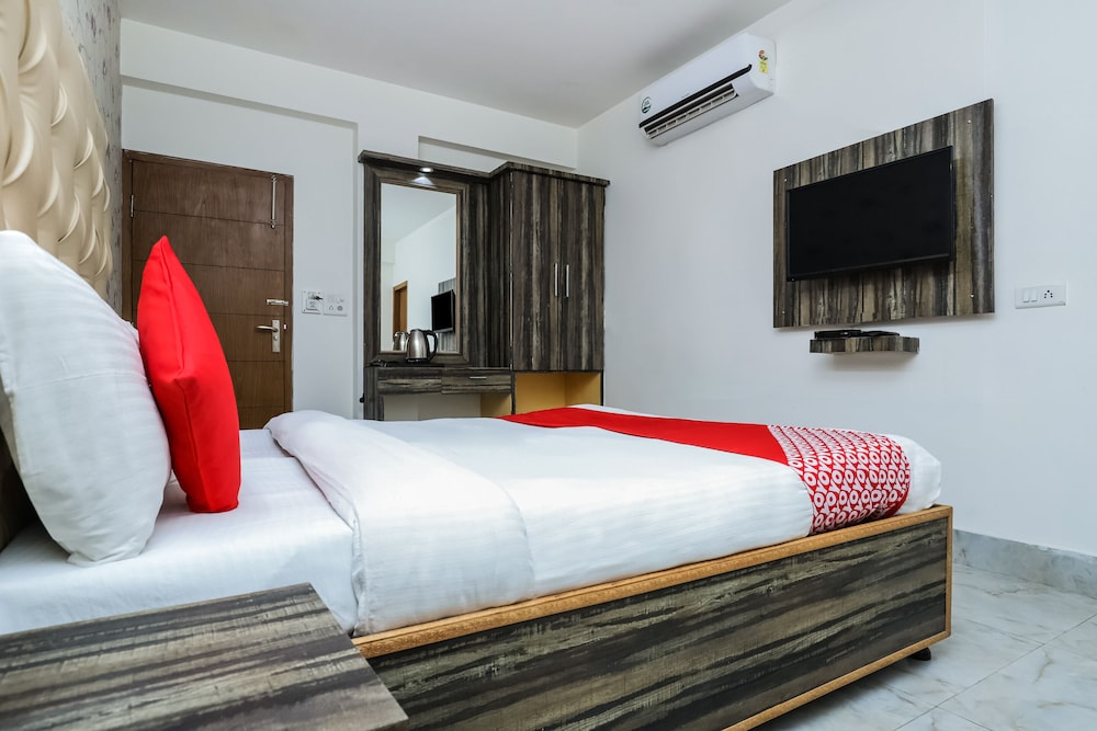 Hotel Kanishka Palace by OYO Rooms
