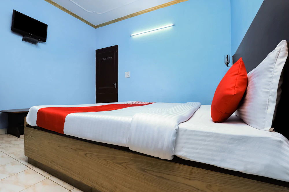 Hotel Kanishka Palace by OYO Rooms