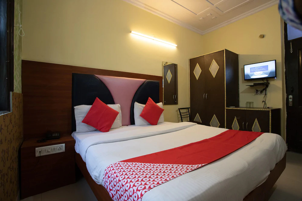 Hotel K G Palace Deluxe by OYO Rooms