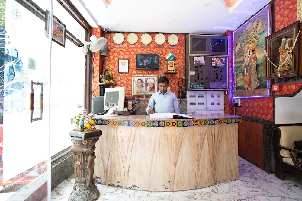 Hotel K G Palace Deluxe by OYO Rooms