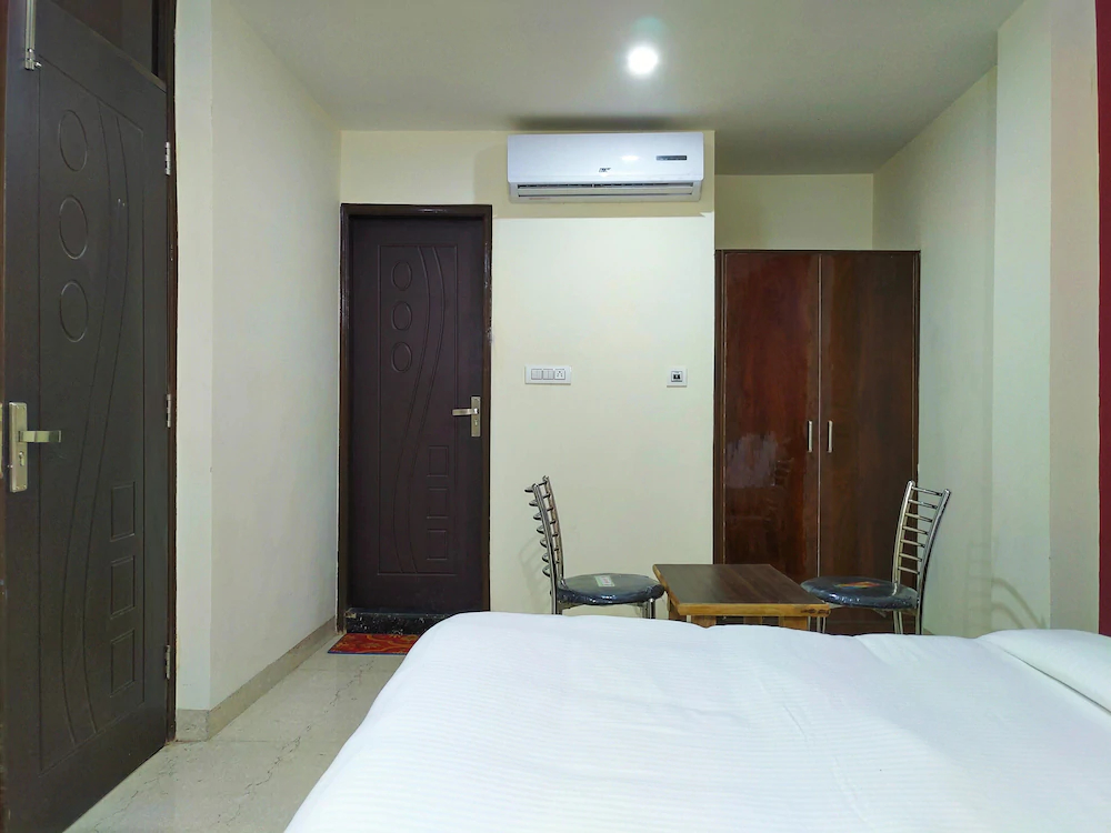 Hotel Kishore