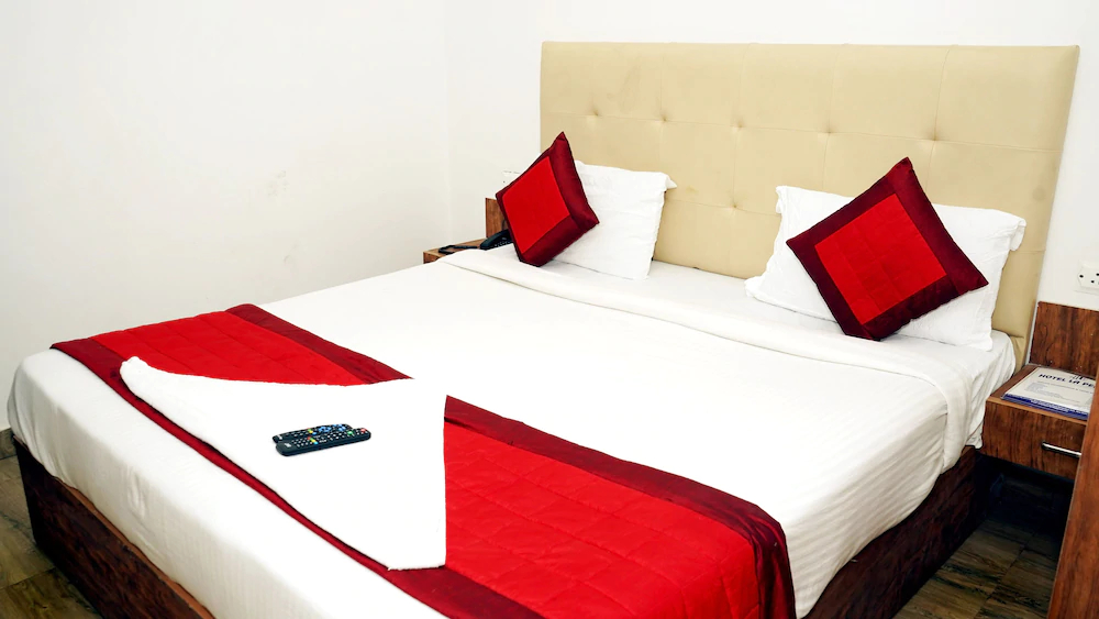 Hotel LA Pearl Inn