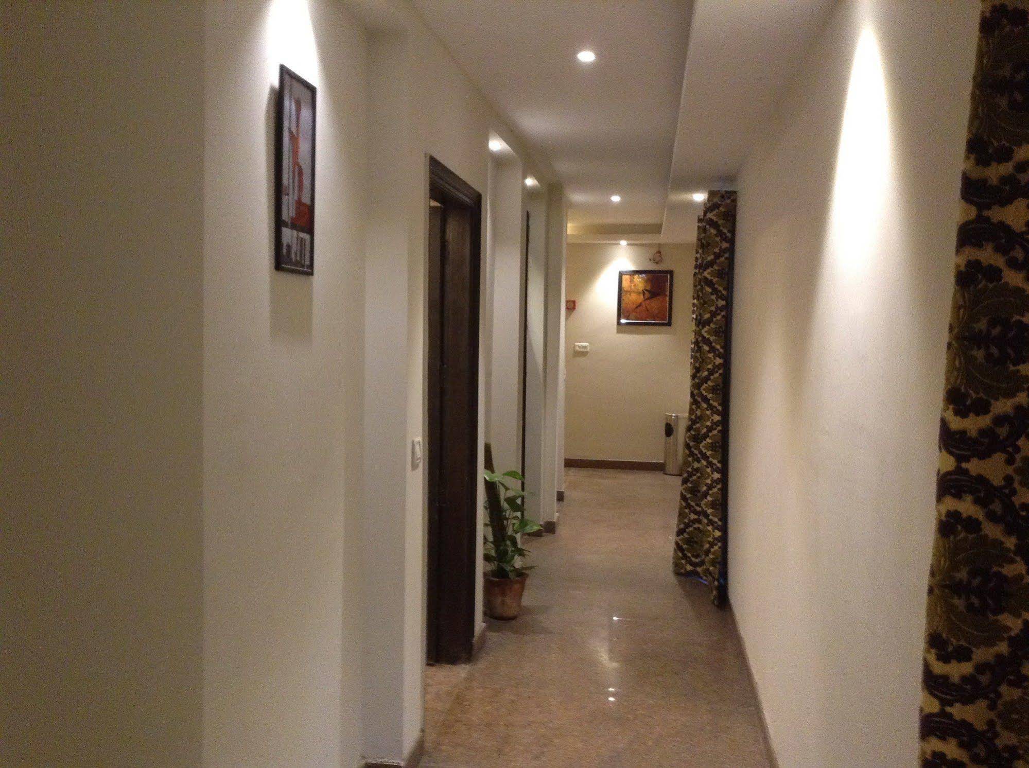 Hotel Metro Tower