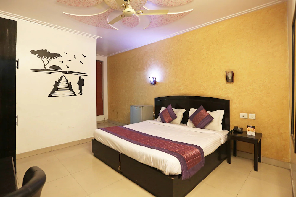 Noratan Palace by OYO Rooms
