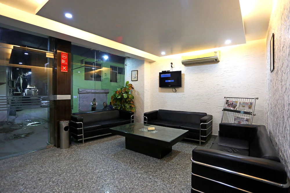 Noratan Palace by OYO Rooms