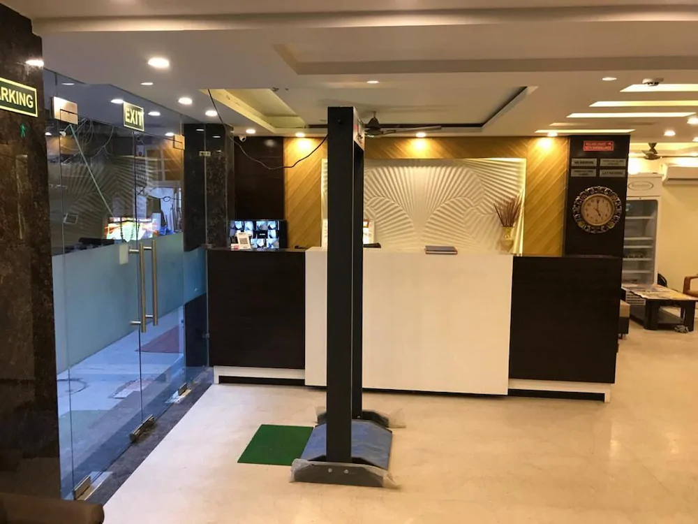 Hotel Olive International by ADB Rooms