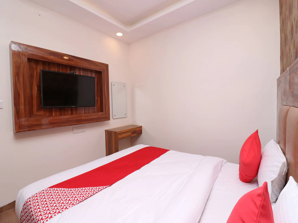 Hotel Olivia Inn by OYO Rooms