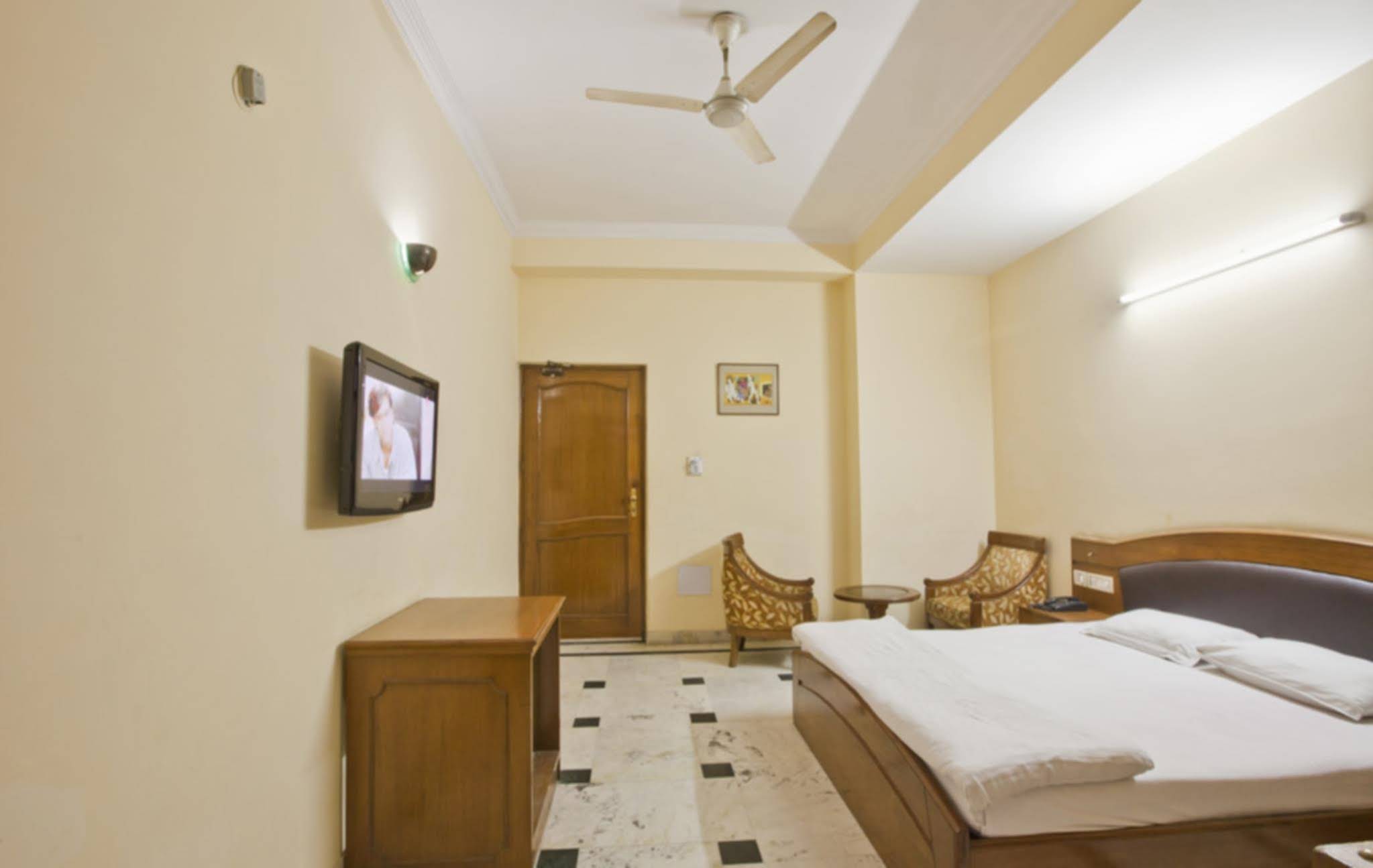 Hotel Orchid Garden