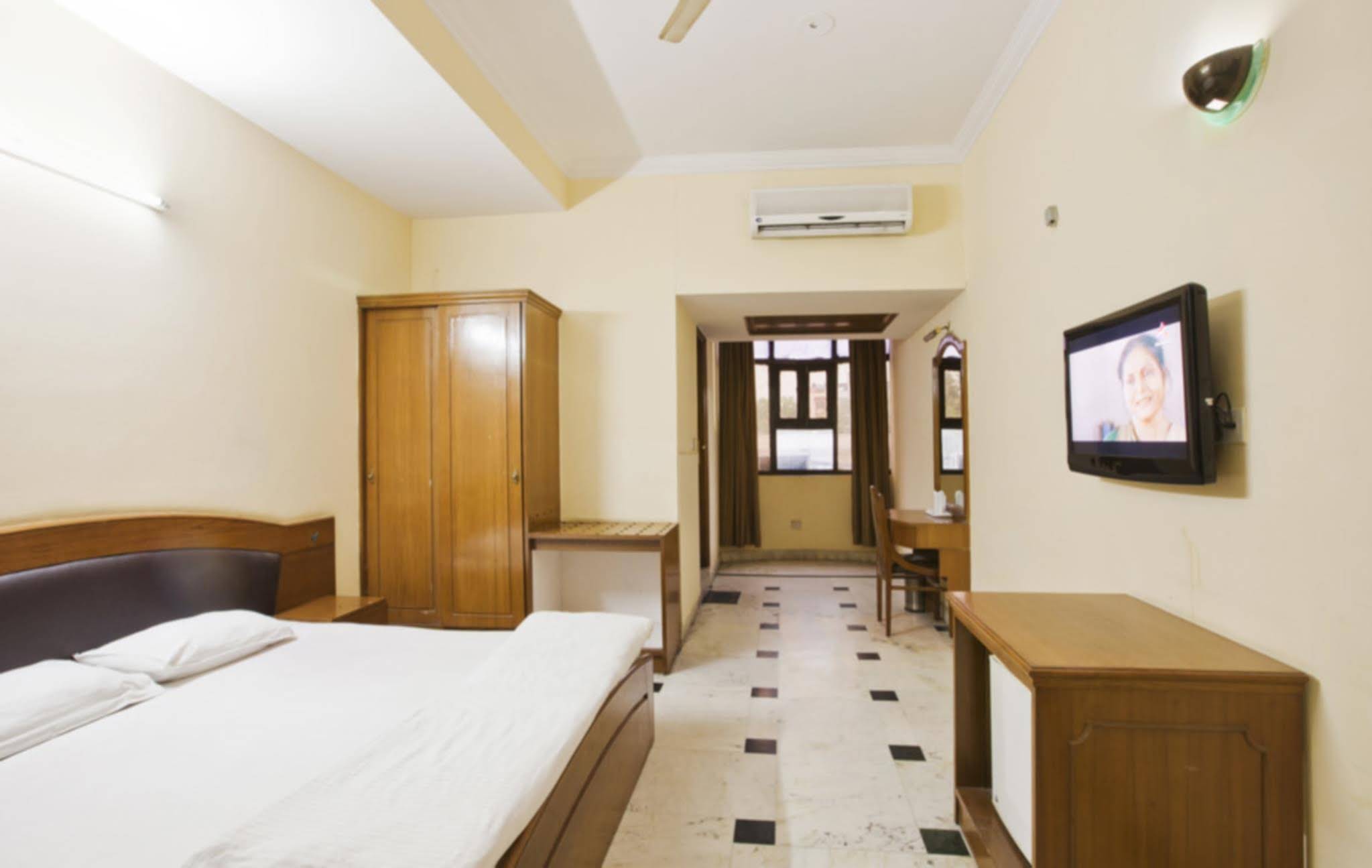 Hotel Orchid Garden
