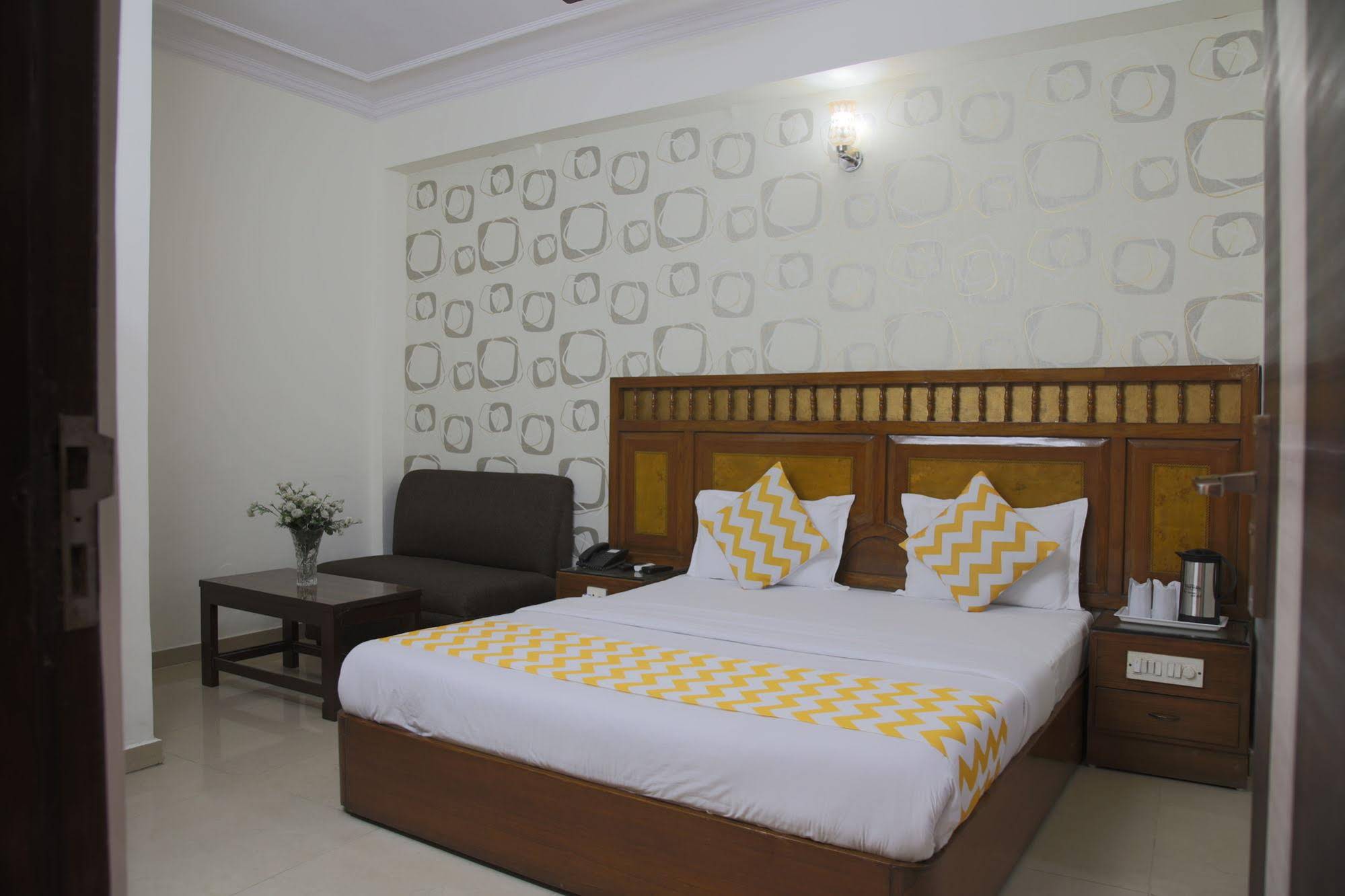 Hotel Pallvi Palace by FabHotels