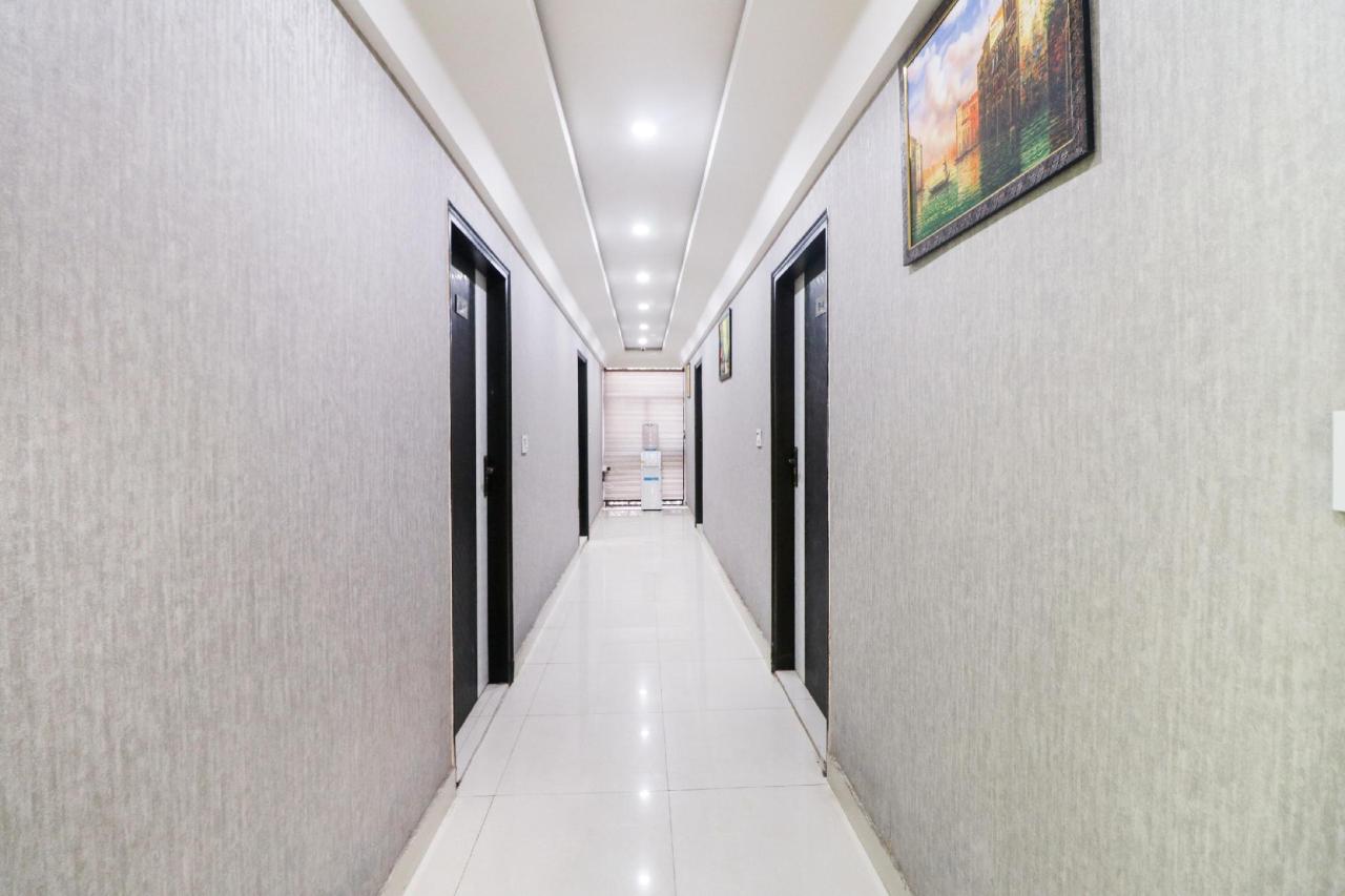 Hotel Paradise by OYO Rooms