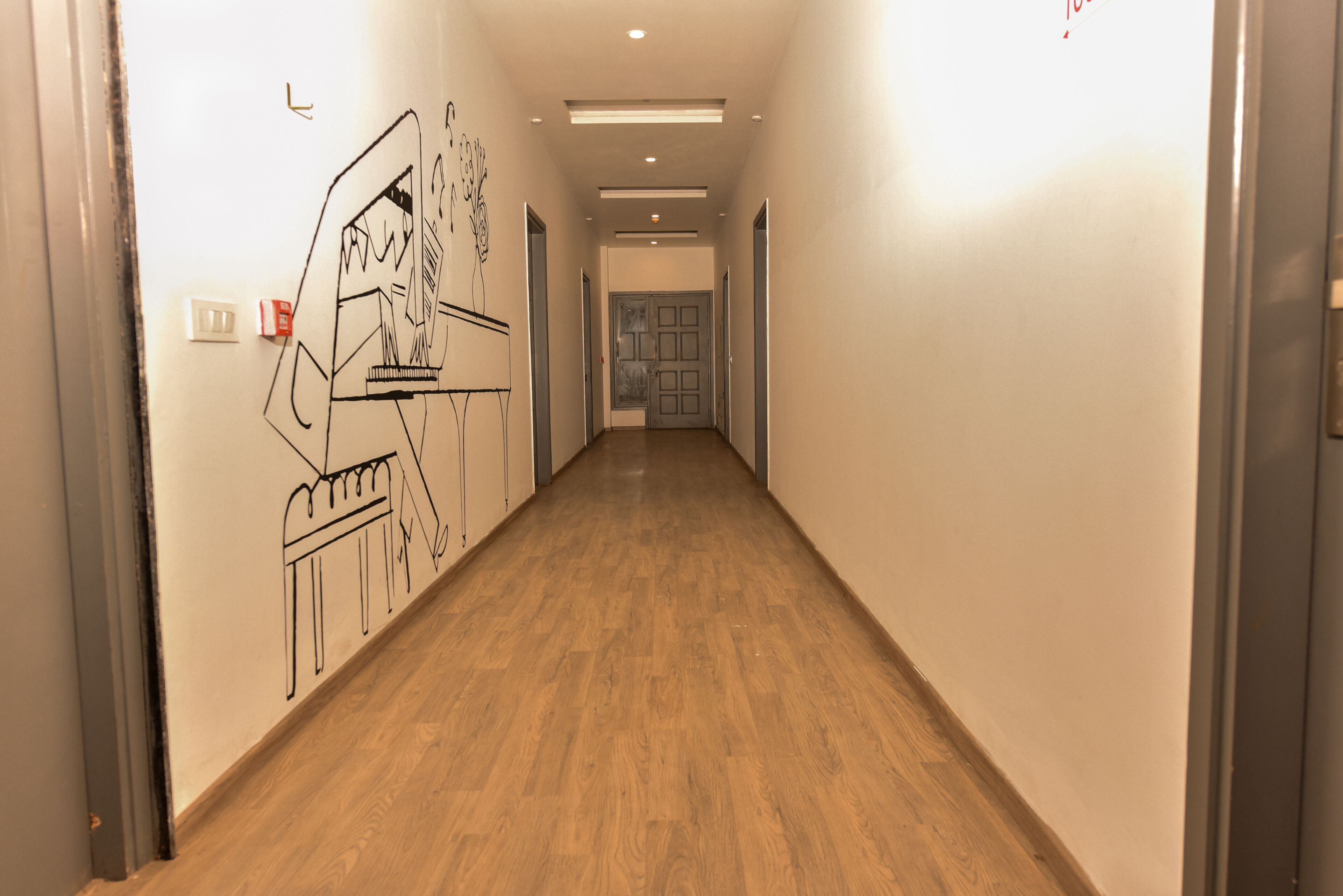 Super Townhouse Rohini Sector 23