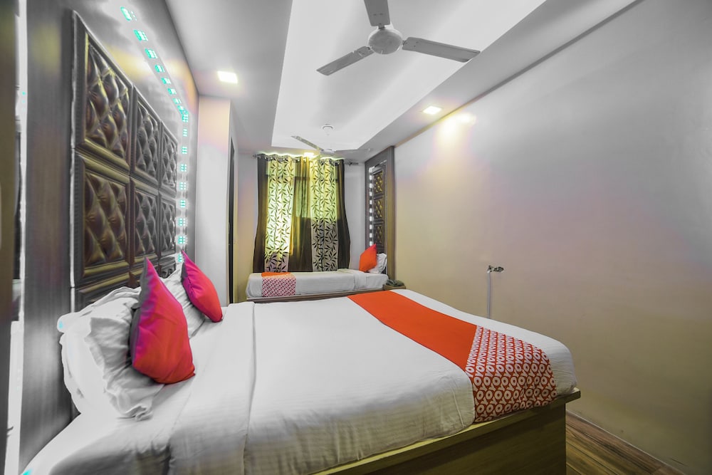 Hotel Rohit Dx