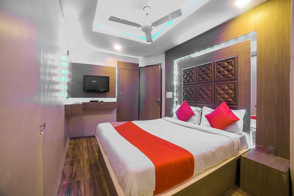 Hotel Rohit Dx