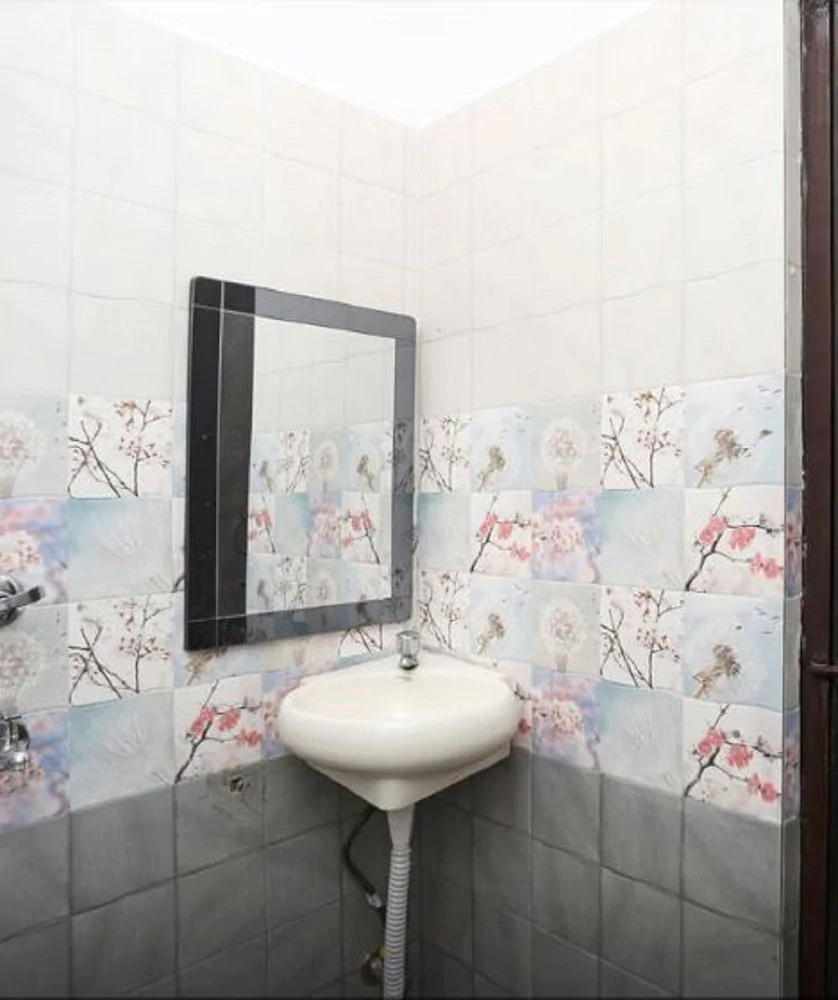 Hotel Royal India By OYO Rooms