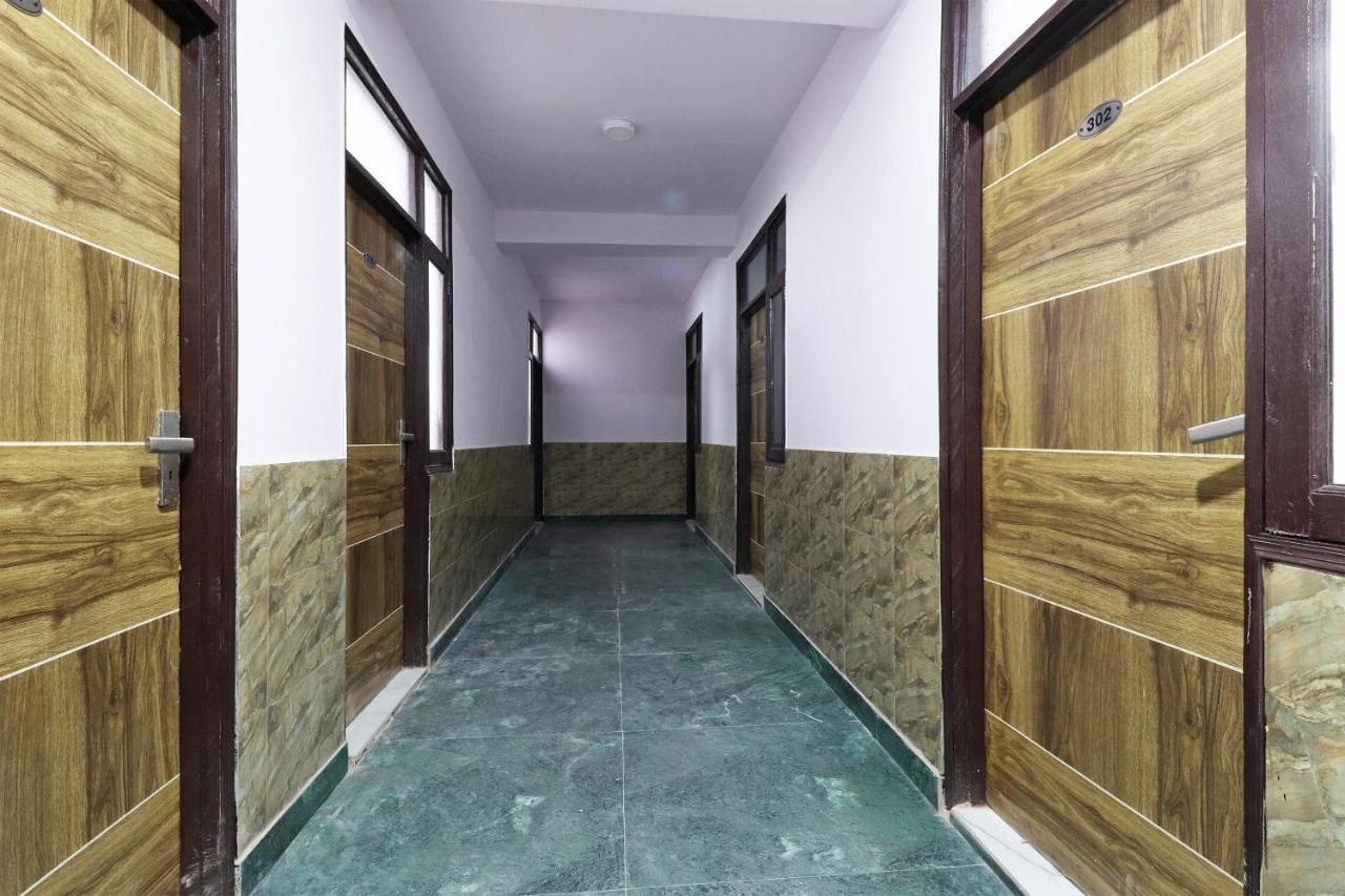Hotel Signature Village by OYO rooms