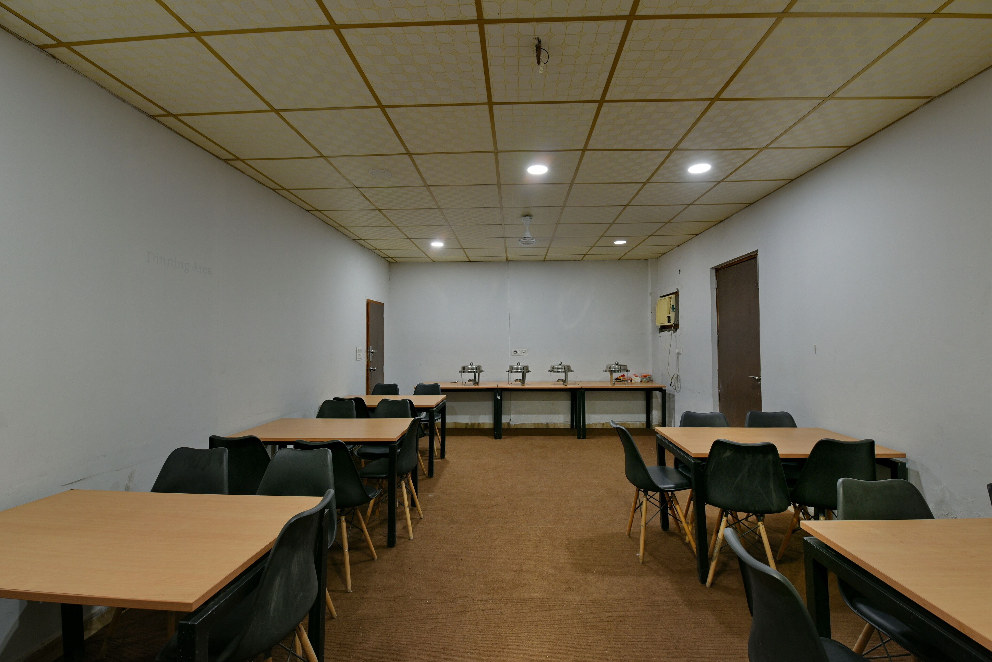 Super Townhouse Hotel Silver Saffron