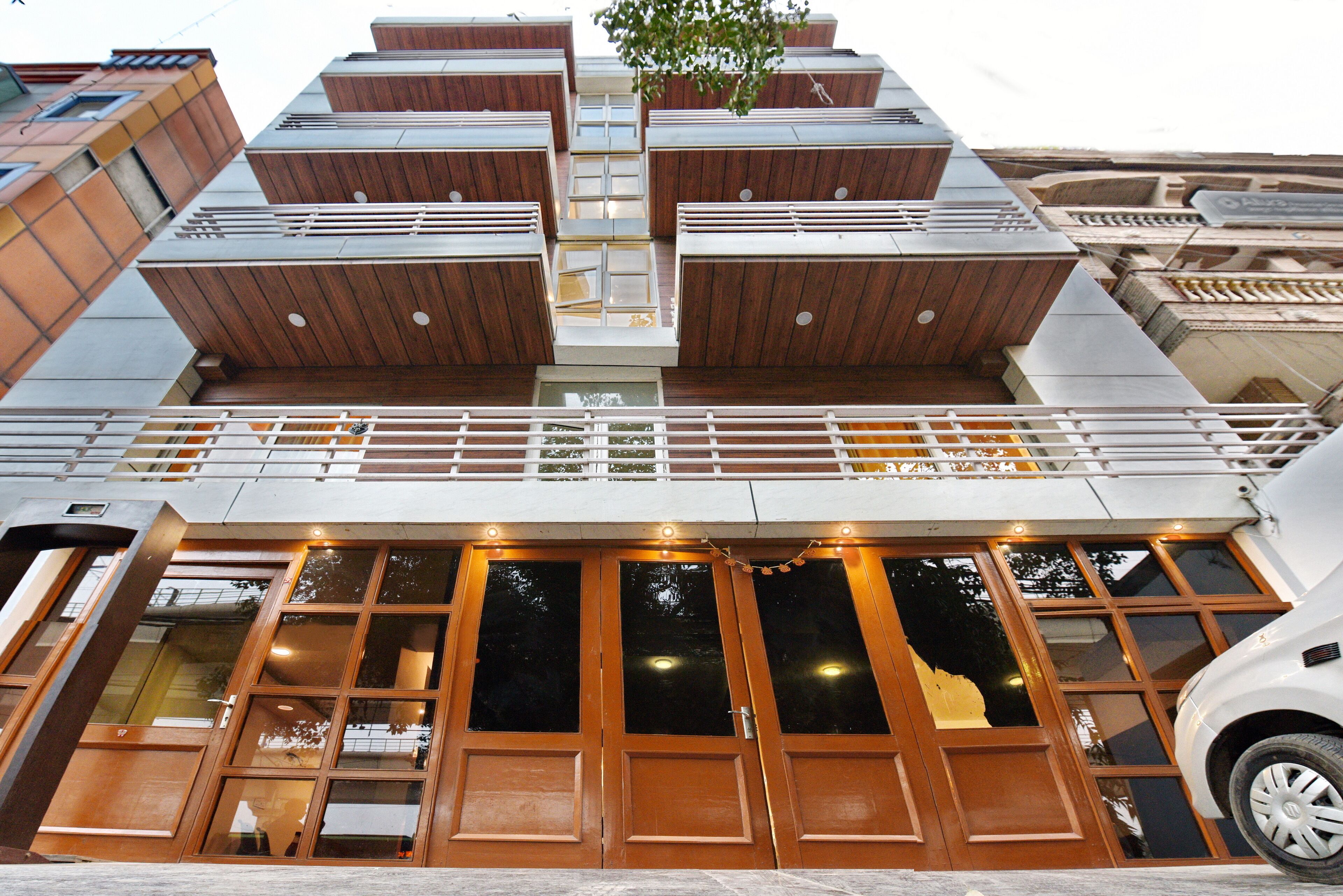 Super Townhouse Hotel Silver Saffron