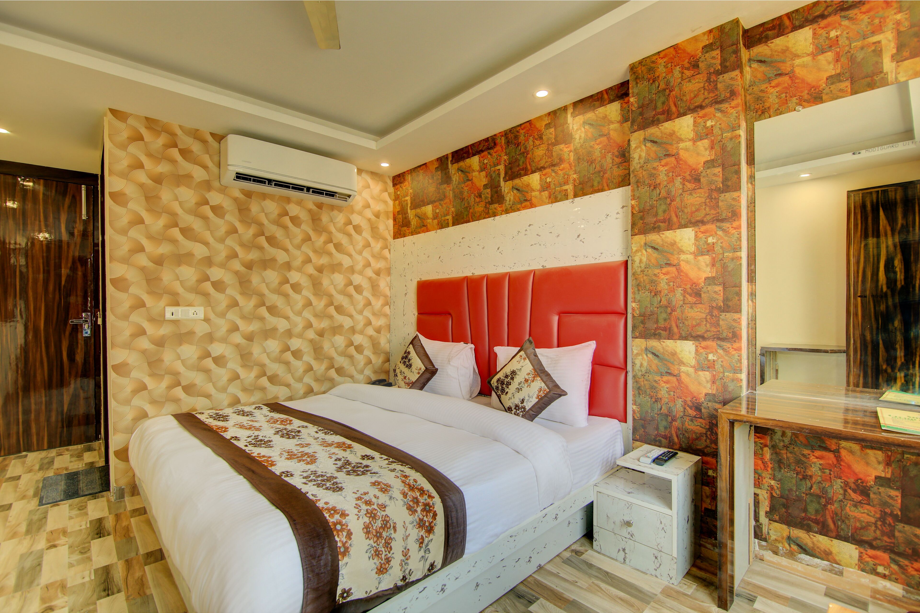 Hotel Smart Signature