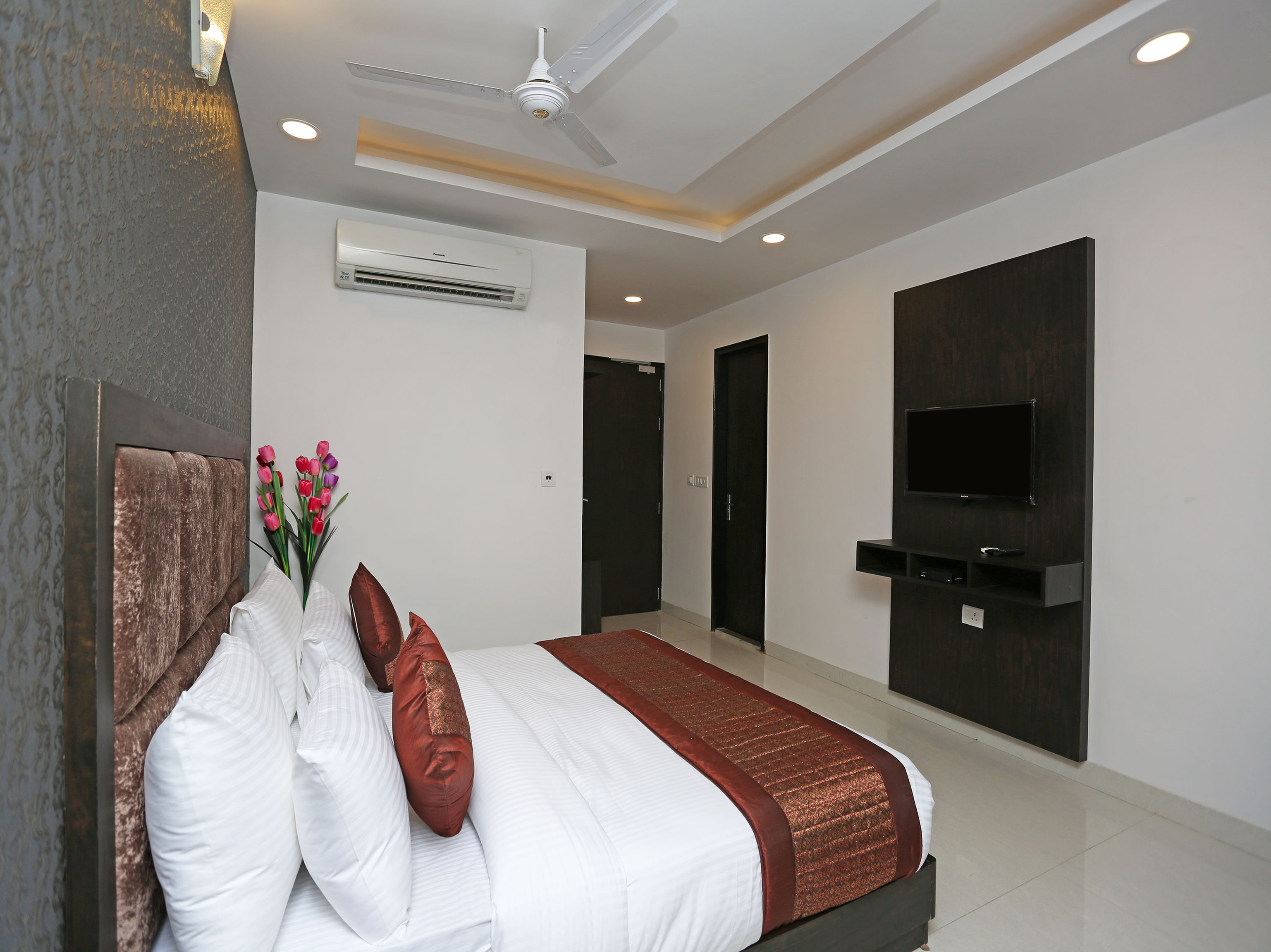 Hotel Smart Stay by OYO Rooms